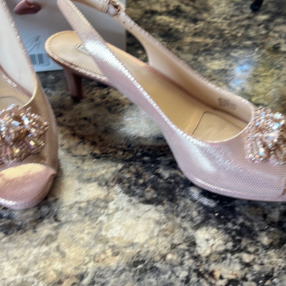 Women’s dress heals.  Alex Marie puff pink.